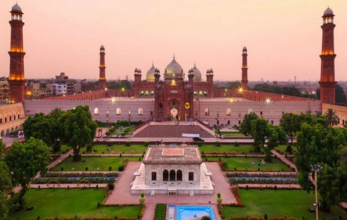 Masjid Paling Indah di Dunia, Masjid Paling Populer, Masjid Terunik, Persyaratan Imam Masjid, pengertian masjid menurut para ahli, makalah tentang pengertian masjid, definisi masjid, contoh masjid, masjid darussalam, fungsi masjid, masjid wilayah, masjid negara, masjid clipart, wihara, klenteng, masjid terbesar di dunia, sejarah masjid, fungsi masjid pada zaman sekarang, badshahi masjid pic, badshahi masjid at night, few lines about badshahi mosque, badshahi mosque was built by, history of badshahi mosque in english, a short note on badshahi mosque, badshahi mosque essay in english, badshahi masjid lahor