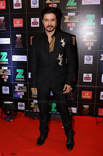 Bollywood Celebrities on the Red Carpet Of Zee Cine Awards 2017 Exclusive 092.JPG
