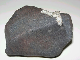 Meteorito Marília, condrito H4 que caiu em Marília, em 5 de outubro de 1971, às 17 h.