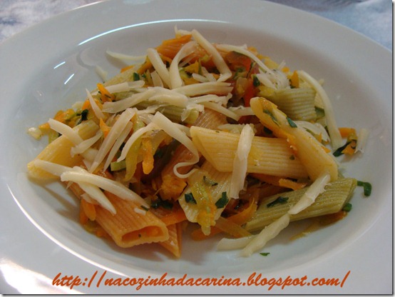 tricolore-com-abobrinha-e-cenoura-02