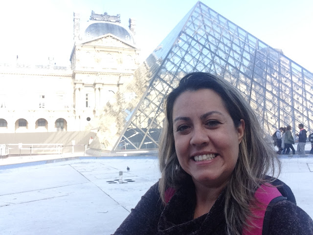 louvre em paris