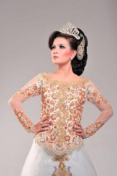 Model Gaun Kebaya  yang  Sedang  Trend  Kumpulan Model 