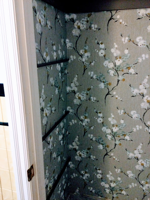 how all sides of wallpaper matched up