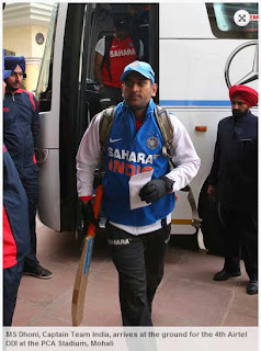 MS+Dhoni,+Captain+Team+India,+arrives+at+the+ground+for+the+4th+Airtel+ODI+at+the+PCA+Stadium,+Mohali