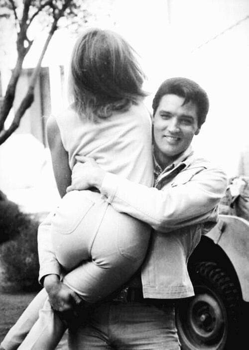 Elvis and Jocelyn Lane, during the filming of the movie "Tickle Me"