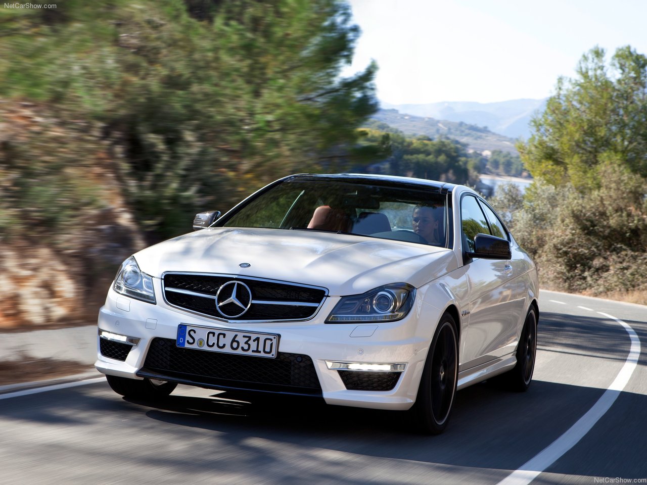 ... Populaire français d'automobiles: 2012 Mercedes-Benz C63 AMG Coupe