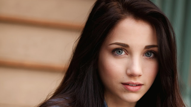 emily rudd cute smile hot HD wallpapers