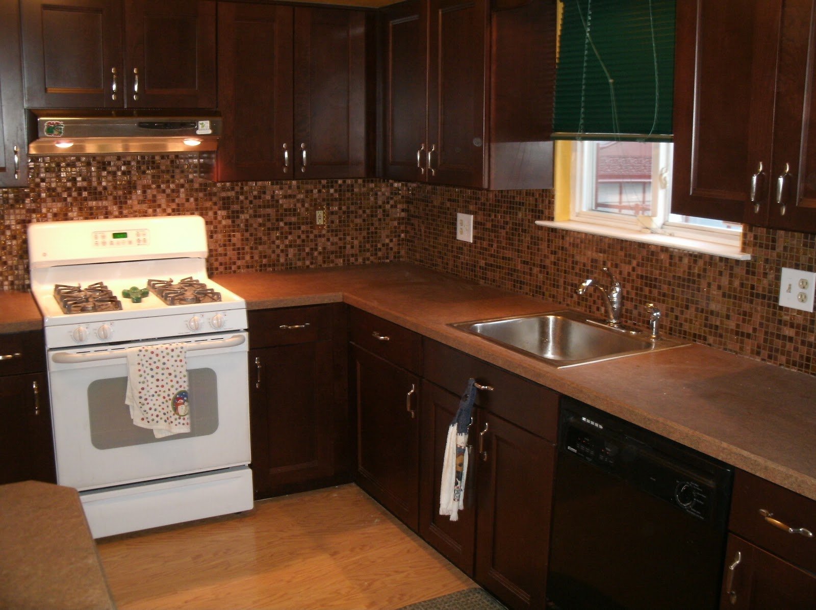 Tile Backsplash Ideas For Cherry Wood Cabinets Home Design Ideas