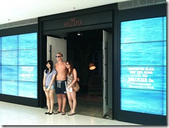 hollister_08