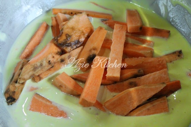 Kaki Ayam aka Ubi Keledek Goreng - Azie Kitchen