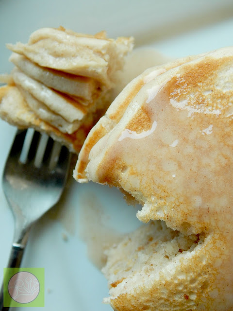 cinnamon roll pancakes (sweetandsavoryfood.com)