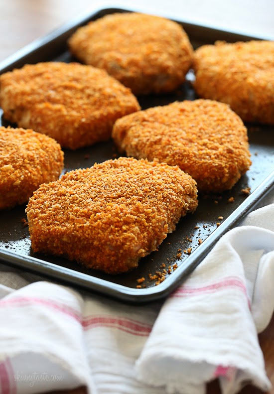 breaded Juicy, how oven coated delicious, a with to pork crisp boneless make  chops pork  seasoned chops