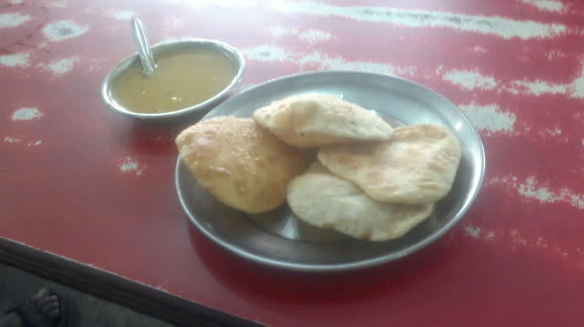 Hing Kachori or Hing Kochuri at mishti dokan built inside Dakshineswar Kali Mondir