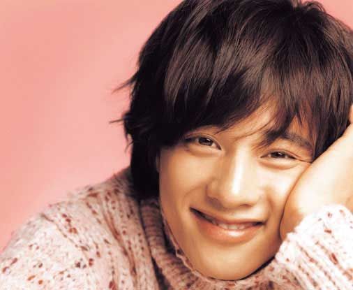 Foto Won Bin Artis Korea Populer