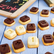 GALLETAS CON CHOCOLATINAS