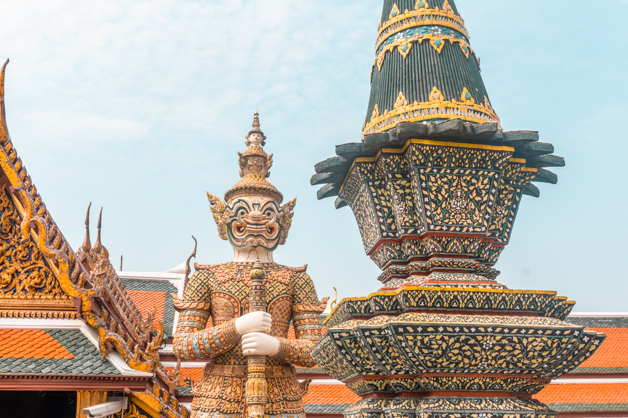 Statues of Giants in Wat Phra Keaw