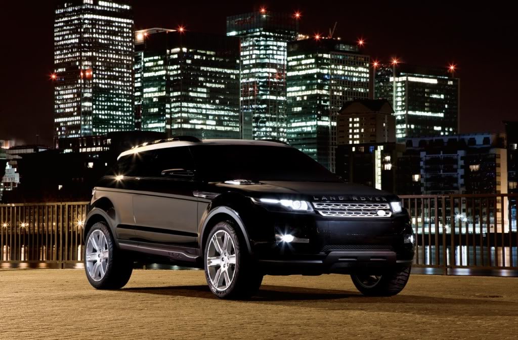New design of Range Rover Evoque distinguish a very dynamic profile