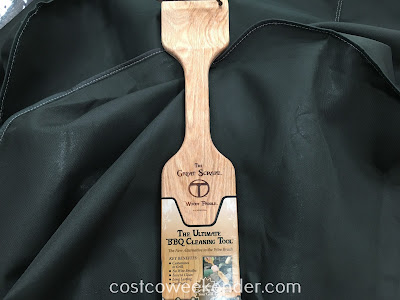 Clean your grill the right way with the The Great Scrape Woody Paddle