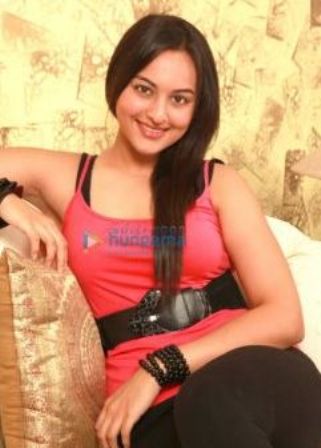 Dabangg Actress Sonakshi Sinha Hot Photos