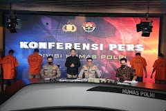 Gelar Konferensi Pers,  Mabes Polri Hadirkan Juru Bicara Isyarat untuk Kaum Difabel