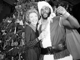 Mr.T y Nancy Reagan en la Casa Blanca durante las navidades de 1983