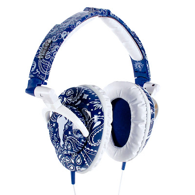 Skullcandy Bass Headphones on Skull Candy Headphones Snoop Dogg Celebrity