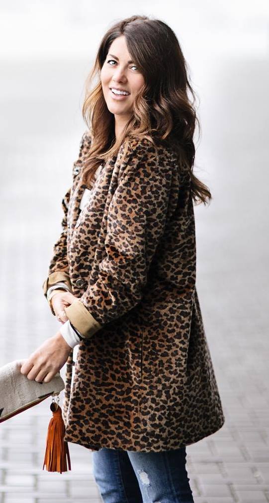 awesome fall outfit / animal printed coat + bag + jeans