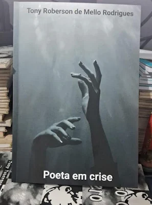 Livro "Poeta em Crise"
