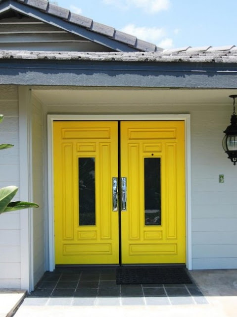 warna cat pintu dan jendela kayu terbaru