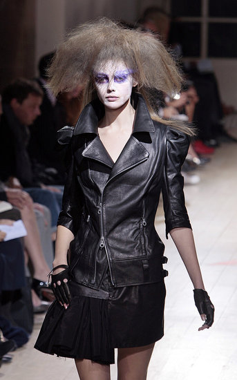  Yohji Yamamoto Spring-Summer 2010 Paris Fashion Week 