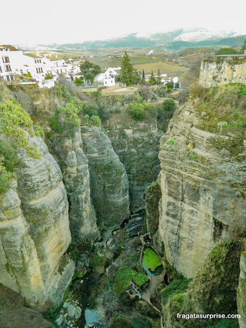 Mina d'água árabe em Ronda na Andaluzia