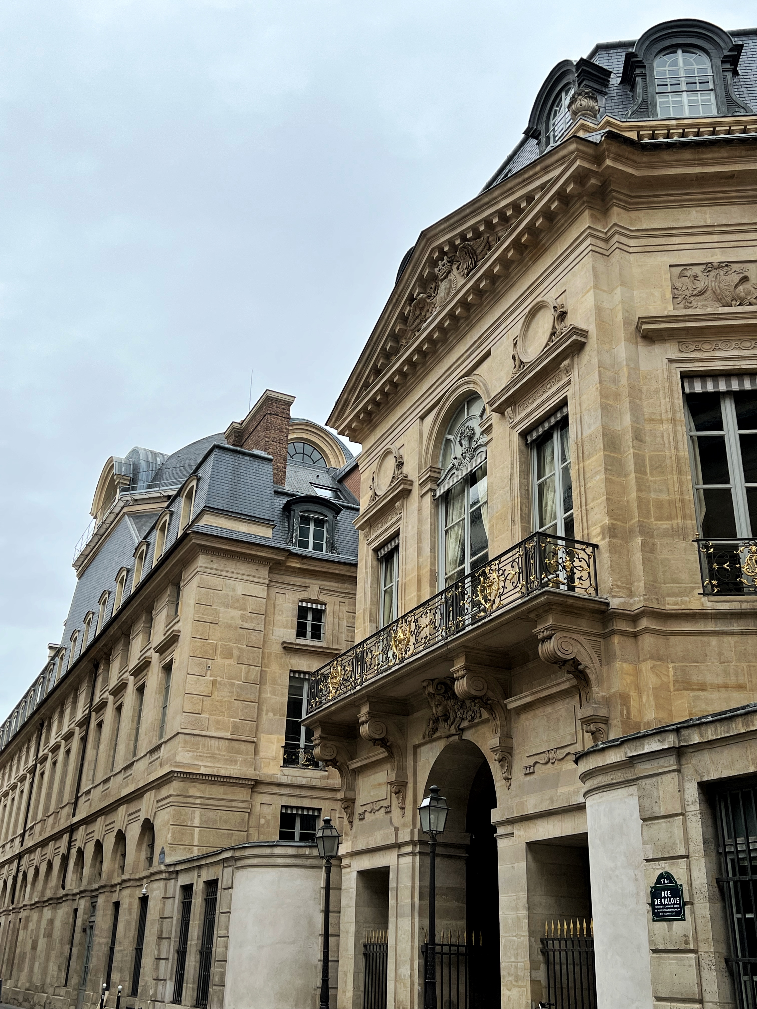 Adrienne Nguyen_Apartment Buildings in Paris