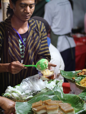 [http://FindWisata.blogspot.com] Wisata Kuliner Aneka Jajanan Jadul Pasar Kangen Jogjakarta