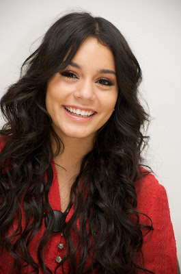 Vanessa Hudgens Fashion Images