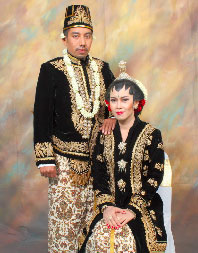 Pakaian Adat Yogyakarta ~ Everything Is Traditional