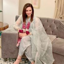 Sana Javed  family, husband, sister, biography, instagram  – complete information