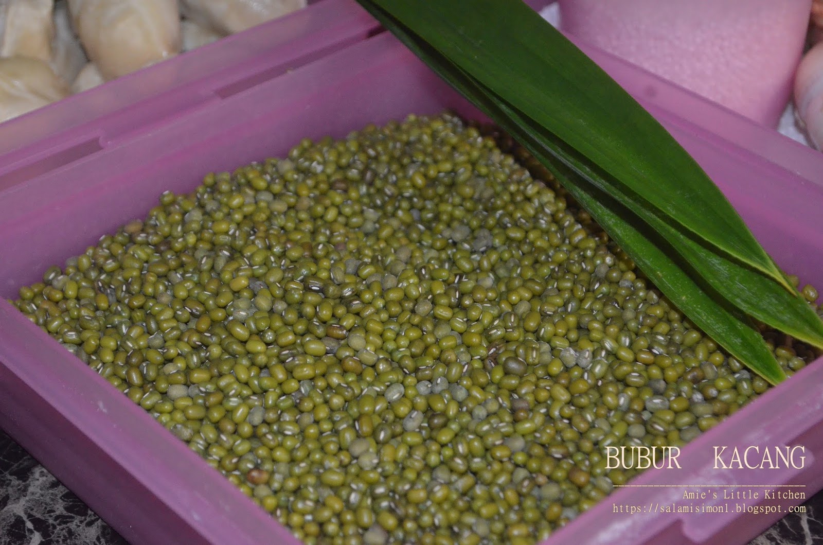 AMIE'S LITTLE KITCHEN: Bubur Kacang Campur Durian