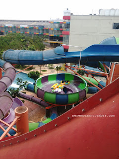 waterpark