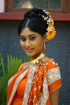 Piumi Leeniyagala sexy photo