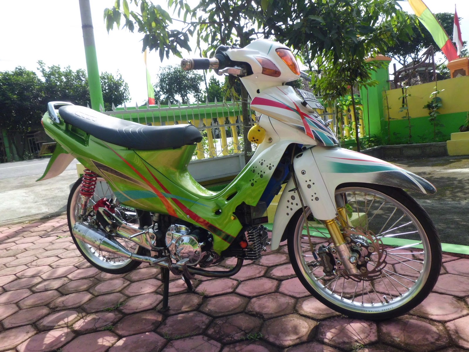 Dana Cekak Tapi Bisa Tampil Funky Shogun R110 2001 Glenmore