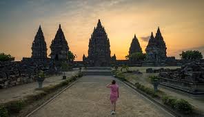 Sektor Wisata Berjalan, Yogya Tetap  Lockdown Kampung Dengan Kasus Covid-19 Banyak