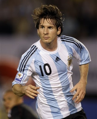 lionel messi barcelona wallpaper. lionel messi wallpapers