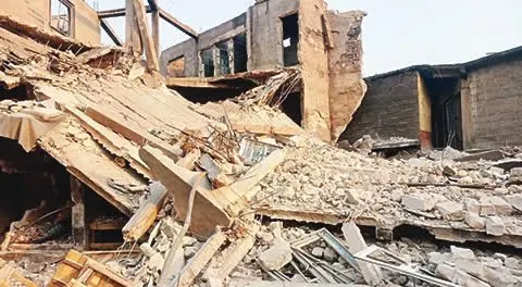 Tragic Building Collapse in Ibadan Claims 10 Lives, 7 Rescued-OXYGIST