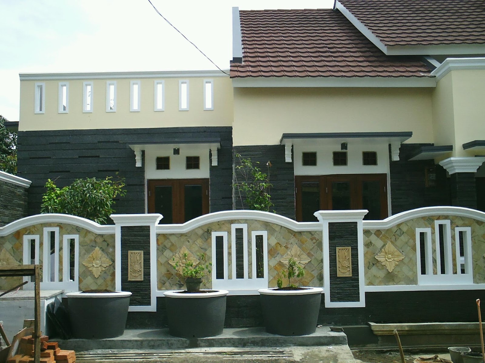 Model Rumah Minimalis Variasi Batu Alam Wallpaper Dinding