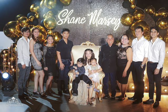 Shane Marsey Chua 18th Birthday  Hmua: clongie  Photo: Errees Photography and Videography Stylist: Julius Aquino Coor: Jerome Paz  #teamerrees #erreesphotography #studioportrait #viganphotostudio #abraphotostudio #ilocosphotographer #abraphotographer #filipinophotographer #manilaphotographer #portrait #familyportrait #debut #birthday