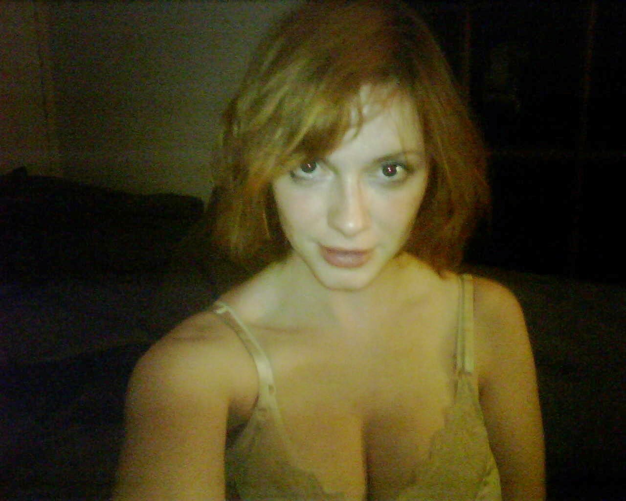 Christina Hendricks Topless Big Boobs Photos Leaked From Hacked Cell Phone