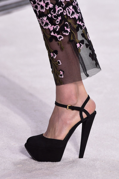 GiambattistaValli-HauteCouture-Fall2015-ElblogdePatricia-shoes-calzado-zapatos