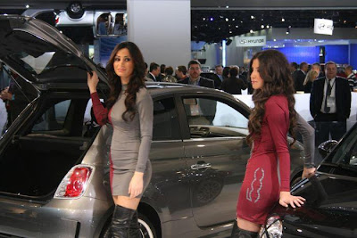 Girls with the Auto Show in Detroit Seen On www.coolpicturegallery.net