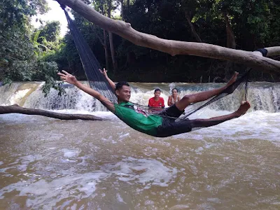 MELAWAN LUPA KEINDAHAN BADAS KEMARAU SENTUHAN TUHAN TERSEMBUNYI DI LUBAI