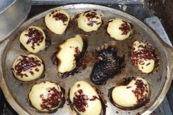 Mengenal kue cubit